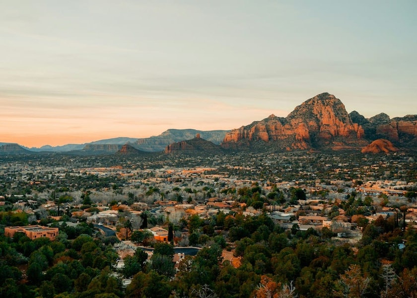Arizona Squatters’ Rights & Adverse Possession Laws - 2025